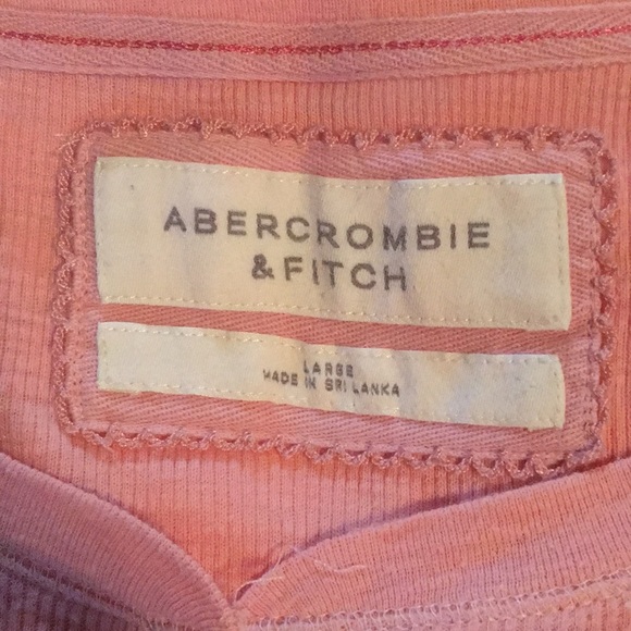 half button up t-shirt - Picture 3 of 3